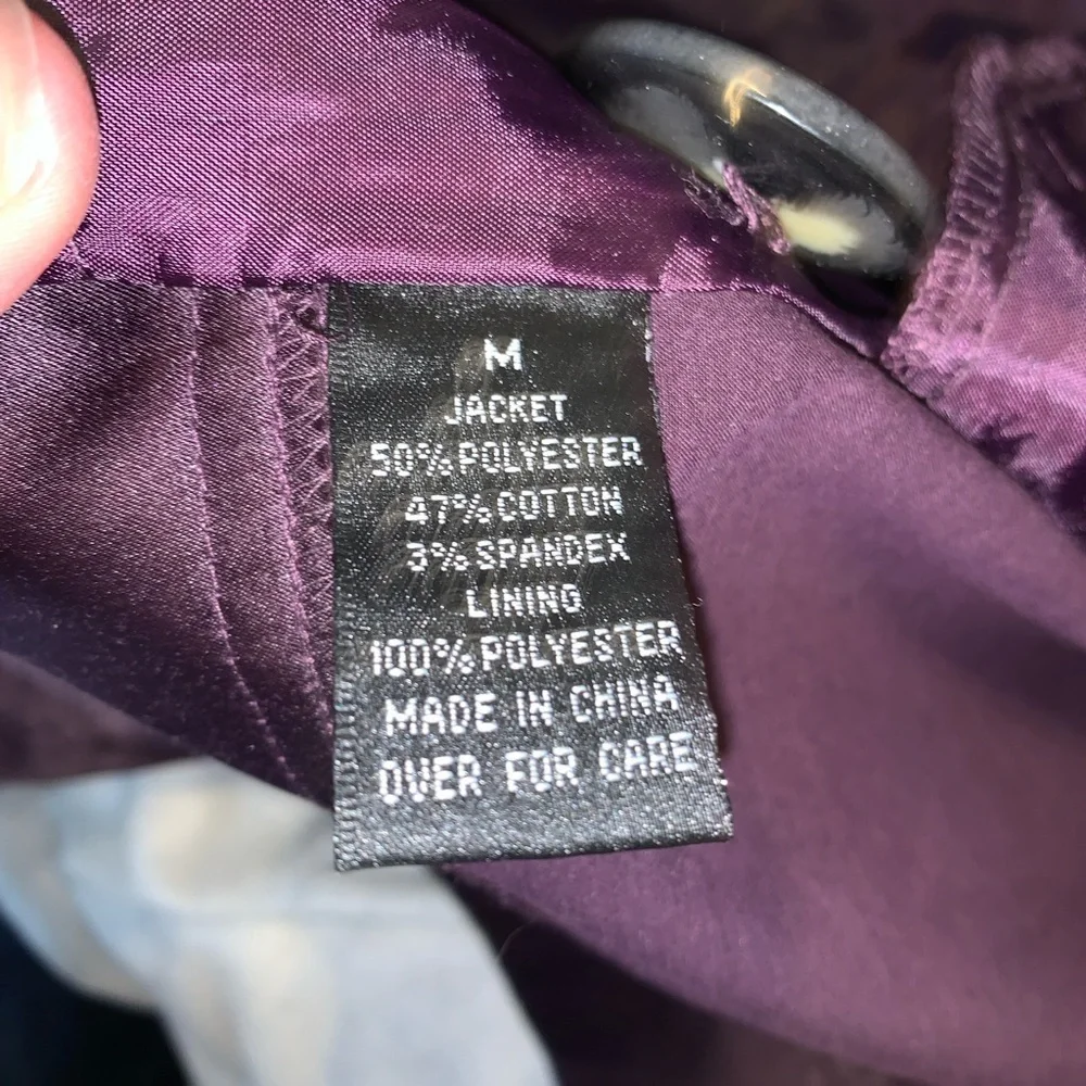IZ Byer purple satin Women's button up dress Coat size medium Peter Pan collar